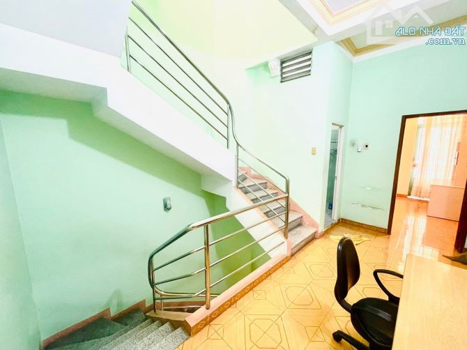 Hẻm 6m Phổ Quang, ngay BV Tâm Anh, 3 tầng, 4 phòng ngủ, 4.2x16m vuông, chỉ 13 tỷ nhỉnh - 8