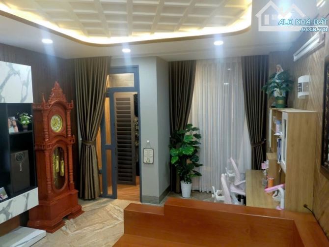BÁN NHÀ MẶT TIỀN BÀN CỜ KHU TÔ HIỆU - 76M2 (4.2x18) 5 TẦNG XÂY TÂM HUYẾT - ĐƯỜNG 12M - 8