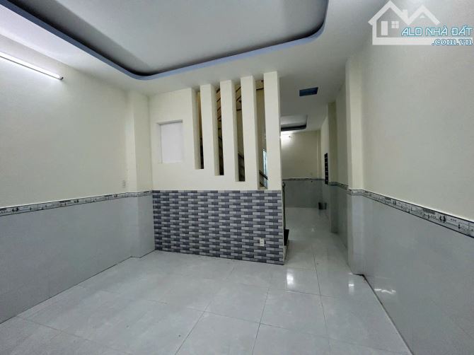Nhà Thị trấn Cần Giuộc cạnh Sài Gòn Riverpark DT 40m2 SHR chỉ 1tỷ030tr - 8