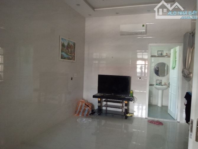 HÓT NHÀ 3 TẦNG 3 MÊ_ĐƯỜNG 7.5M_NGUYỄN PHƯỚC NGUYÊN_DT 157M2_NGANG 5M_CHỈ 7.9 TỶ - 9
