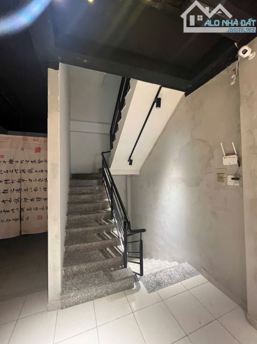 Nhà 4 Lầu Mặt Tiền KD đường Trường Sơn gần CMT8, Công Viên Lê Thị Riêng giá 50 triệu - 9