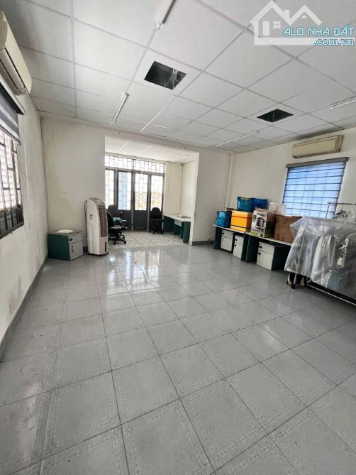 🎉🎉CHỦ ĐỊNH CƯ CẦN SANG NHƯỢNG NHÀ 4 TẦNG, NGAY CHỢ HÒA KHÁNH - 9