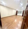 Đường Láng, 35m, 3ngủ, Nhà đẹp ở ngay, Nội thất xịn xò, Sổ vuông vắn, An ninh tốt