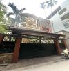 Biệt thự phố Thái Hà quận Đống Đa 246m2 MT7,5m-4Tầng Sân Vườn,Ngõ Ô Tô Ở,Kinh Doanh Đẹp