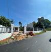 CHO THUÊ NHÀ SÂN VƯỜN 500M2 CHÂU PHA