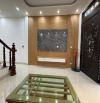 Chuyển công tác cần bán nhà Gốc Đề, Hoàng Mai sát đường ô tô, 40m2, tiện ích an sinh đỉnh