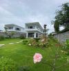 VILLA 1 TRỆT 1 LẦU MT NGUYỄN HUỆ - ĐẤT ĐỎ - BRVT Diện tích 11x47m - 500m2 -100tc Đường nhự
