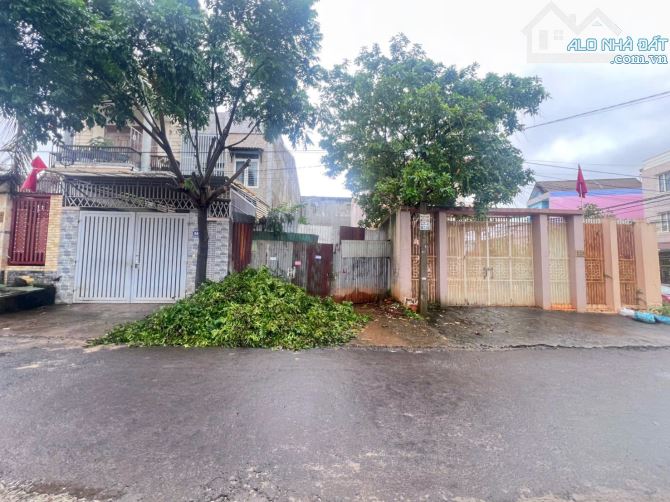 BÁN ĐẤT THỔ CƯ FULL MẶT TIỀN ĐẶNG VĂN NGỮ - PHƯỜNG EATAM !!!