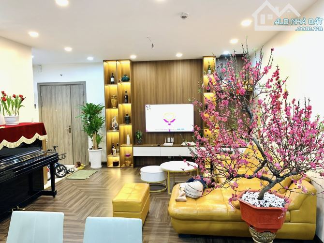Bán Chung cư New Horizon City 87 Lĩnh Nam-DT 102 m2-TẦNG CAO-3 NGỦ-2 WC-CĂN GÓC.