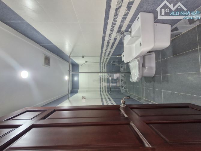 Cần bán căn biệt thự đường Lê Đức Thọ, Phường 15 quận Gò vấp, gần Sài Gòn Coop, dt 151m2