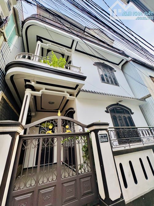 BÁN NHÀ 3 TẦNG ĐỔ 3 MÊ, KIỆT 266 PHAN CHU TRINH, PHƯỜNG AN CỰU, TRUNG TÂM TP HUẾ