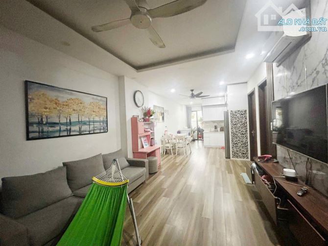 cho thuê chung cư Starup Tower - 19 Đại Mỗ, 3 phòng ngủ, đủ đồ 12 triệu