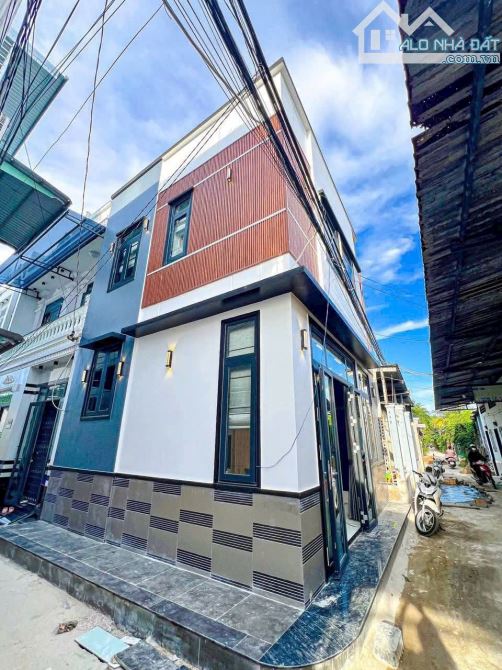BÁN NHÀ TRỆT LẦU GỐC 2 MẶT TIỀN KIỂU HIỆN ĐẠI HẺM TỔ 3 THÔNG RA ĐƯỜNG NGUYỄN VĂN CỪ AN KH