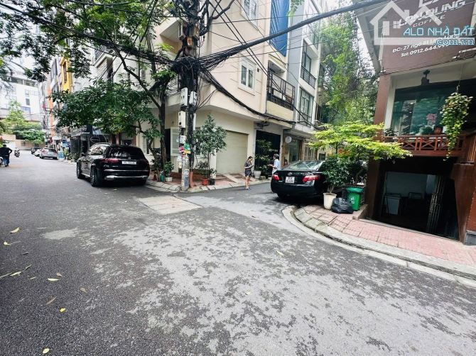Bán nhà Linh Lang, DT 90m x 5 tầng, mặt tiền 7m, dòng tiền 45 triệu, gara ô tô, 43 tỷ