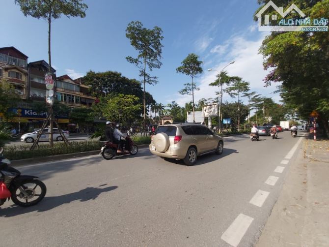 Bán nhà đường Nguyễn Hữu Thọ lô góc đón đầu quy hoạch 480m2 Mặt tiền 25m, giá 145 tỷ
