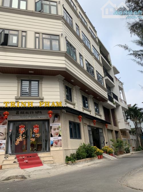 Toà nhà MT Nguyễn Thị Minh Khai, P. Đa Kao, Quận 1 - DT 9 x 22m - 7 tầng - HĐT 220tr/th -