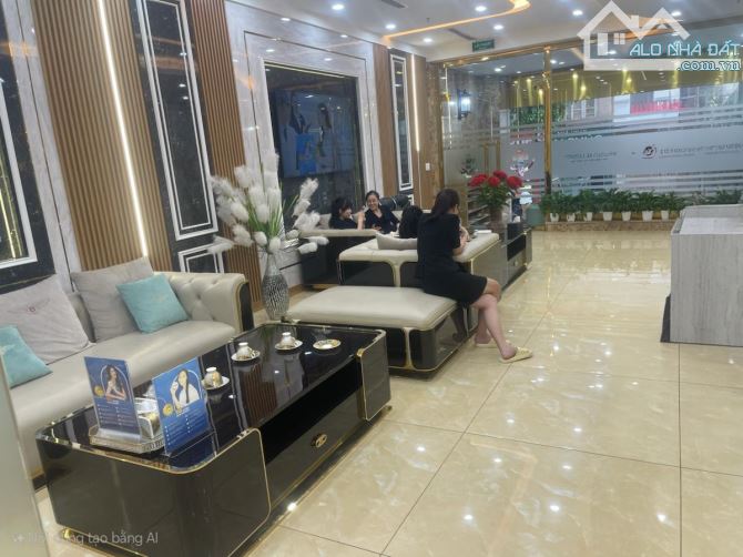 BÁN TÒA NHÀ MẶT PHỐ TRẦN QUỐC VƯỢNG - QUẬN CẦU GIẤY - HẦM - KINH DOANH ĐỈNH - THANG MÁY