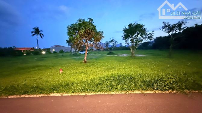 THỊ TRẤN PHƯỚC HẢI - CÁCH BIỂN PHƯỚC HẢI CHỈ 5 phút  🌈🌈🌈DT 10x70m - 708m2  quy hoạch đấ
