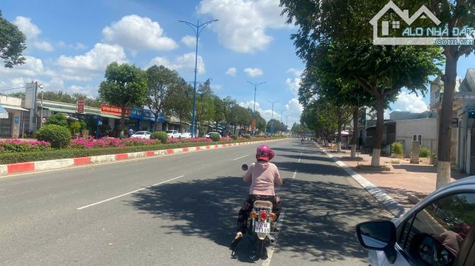 LÔ GÓC 2 MẶT TIỀN TỈNH LỘ 44A ( VÕ THỊ SÁU) VỀ BIỂN PHƯỚC HẢI- TRUNG TÂM THỊ TRẤN ĐẤT ĐỎ -