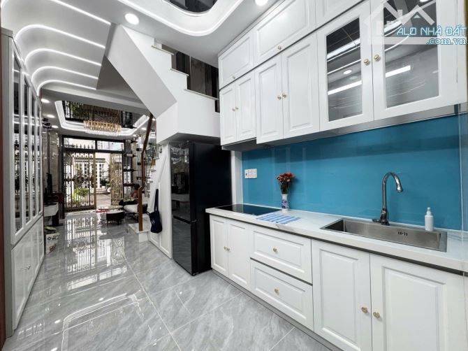 NHÀ XÂY MỚI HOÀN TOÀN 4 TẦNG BTCT - TÔ HIỆU HẺM 5M THÔNG TỨ TUNG