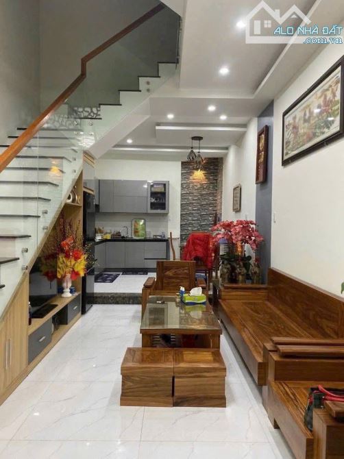 CHÍNH CHỦ CẦN BÁN NHÀ 3 TẦNG KIỆT Ô TÔ 3M5 NÚI THÀNH - HÒA CƯỜNG - ĐÀ NẴNG