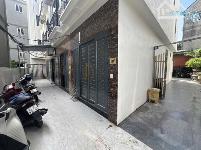 🏤MIÊU NHA 37m² - LÔ GÓC  - 3 MẶT THOÁNG - FULL NỘI THẤT - Ô TÔ CÁCH 50 m - TIỆN ÍCH XUNG