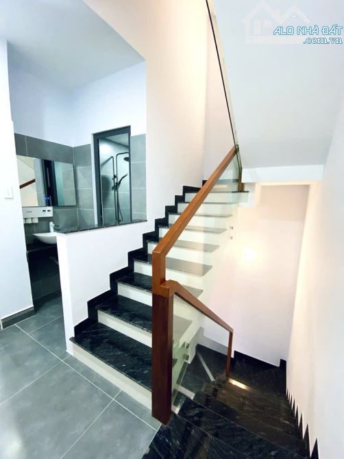 💥  Bán nhà đường Bùi Quang Là, 2 tầng 60m2, hẻm 4m, Giá 4 tỷ 9 tl