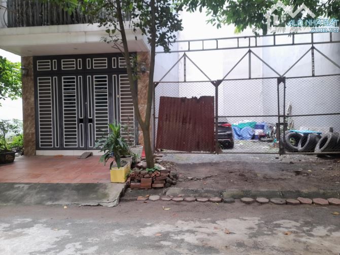 ĐẤT YÊN NGHĨA PHÂN LÔ VỈA HÈ MẶT ĐƯỜNG YÊN LỘ KINH DOANH