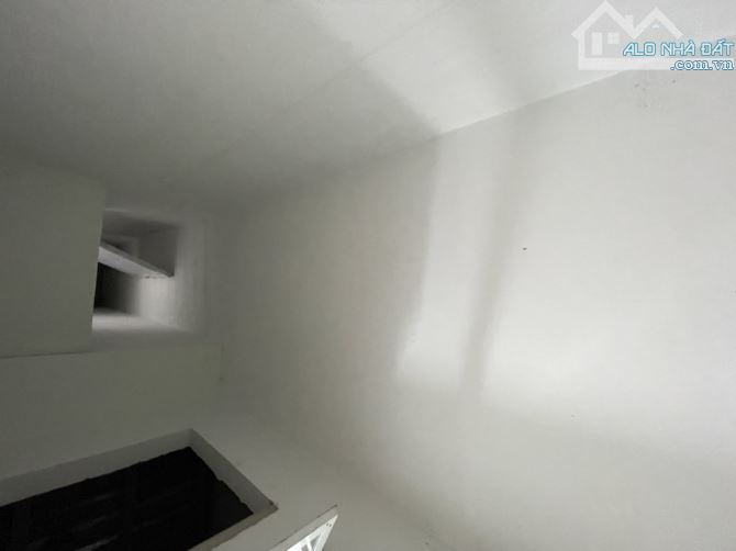 Mặt tiền đường Bùi Quang Là 102m2 10,5 tỷ phường 12 quận Gò Vấp 2 tầng mới đẹp 3 phòng ng