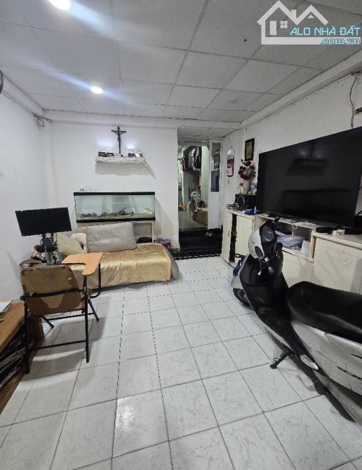 Ngã 5 Bình Hòa, 55.7m2 (3.7 x 12.6) 3PN, giá 4.6ty, P12 Bình Thạnh