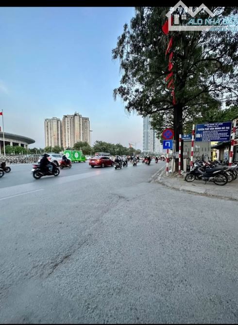 Cần bán nhà Mỹ Đình mặt ngõ ô tô chánh đỗ kinh doanh , nhà 7tầng thang máy full nội thất.