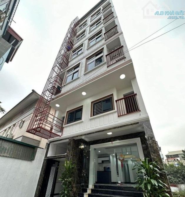 Bán Tòa Nhà Khu Đệ Nhất Hoàng Việt, P4, Tân Bình. DT: 8x31m, Hầm 8 Tầng Giá Bán 70 Tỷ