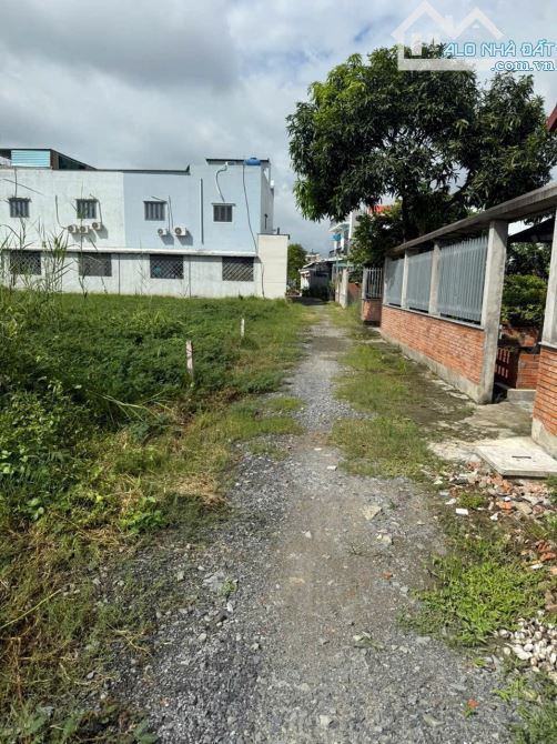 Bán đất Cần Đước gần quốc lộ 50 giá 3tỷ 4 thương lượng nhẹ