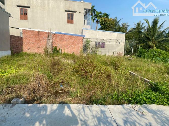 Chị chủ gửi bán lô đất tại Lâm Động 61m đường rộng 3,5m( Phường Thiên Hương) ngõ oto tại c
