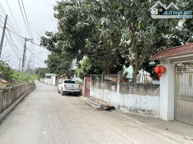 NHÀ C4 ĐÔNG DƯ/58m + 8m tiền + giá 5.8 tỷ/Ô TÔ 7 CHỖ