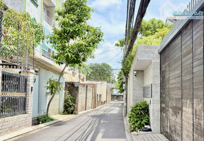 Bán nhà quận 7, gần KDC Nam Long Phú Thuận, hẻm thông xe hơi 7 chỗ đến cửa, 4x15m, 3t, 6tx