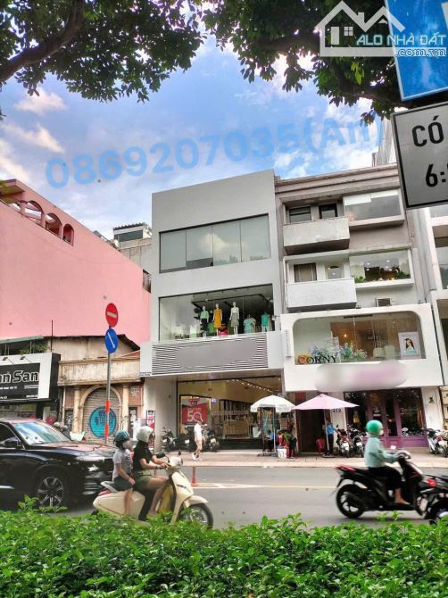 Cho thuê 215 Hai Bà Trưng Quận 3 DT 7.5x24m 2 lầu giá thuê 275 triệu