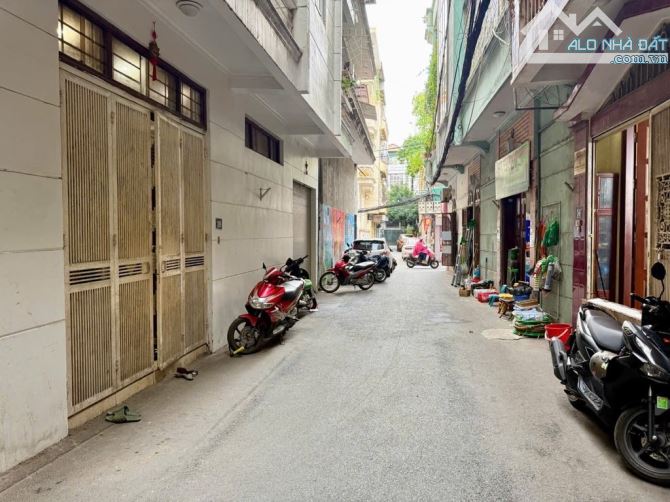 BÁN NHÀ PHỐ VƯƠNG THỪA VŨ DTSD 50m-6 TẦNG-THANG MÁY-3 BƯỚC CHÂN RA MẶT PHỐ-GIÁ NHỈNH 16 TỶ