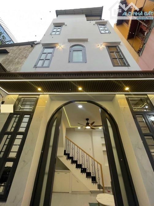 Bán nhà căn góc Đỗ Tấn Phong PN, 4 tầng, full nội thất xịn sò, mặt tiền khủng, chỉ 4.x tỷ