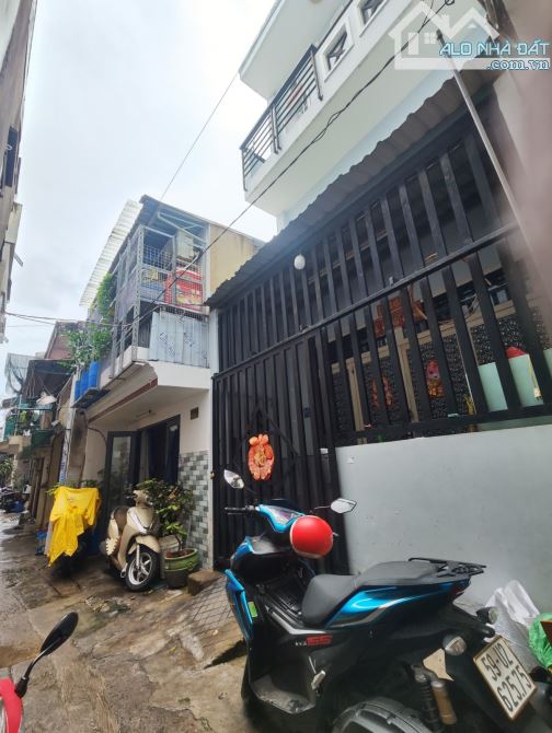 TRƯƠNG PHƯỚC PHAN – TRƯỚC NHÀ 3M – NHÀ 3 TẦNG ĐÚC THẬT – 28M²– 2PN+2WC
