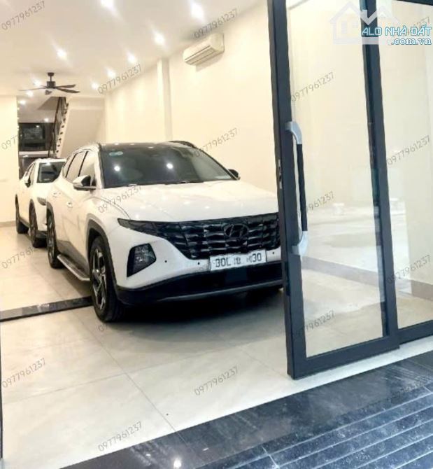 BÁN NHÀ CẦU GIẤY 61m2 × 6T THANG MÁY. MẶT NGÕ - 2 Ô TÔ TRÁNH + GARA 2 Ô TÔ