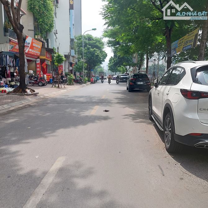 BÁN NHÀ VŨ TÔNG PHAN - KHƯƠNG ĐÌNH 60M 4 TẦNG MẶT NGÕ THÔNG Ô TÔ KINH DOANH TỐT