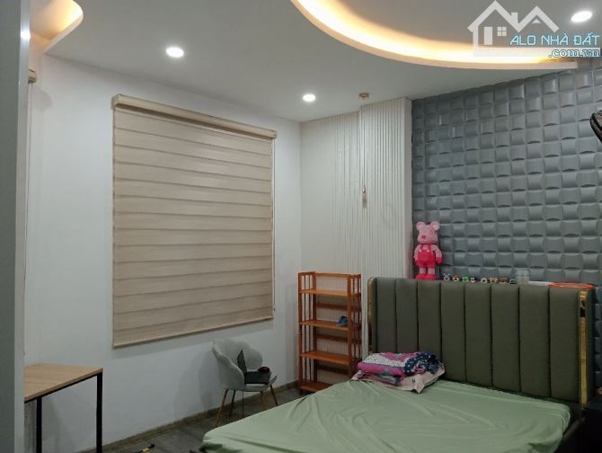 BÁN NHÀ 3 TẦNG LÔ GÓC – KIỆT THÔNG TỨ HƯỚNG – NỞ HẬU 5,56M PHONG THỦY ĐẸP l