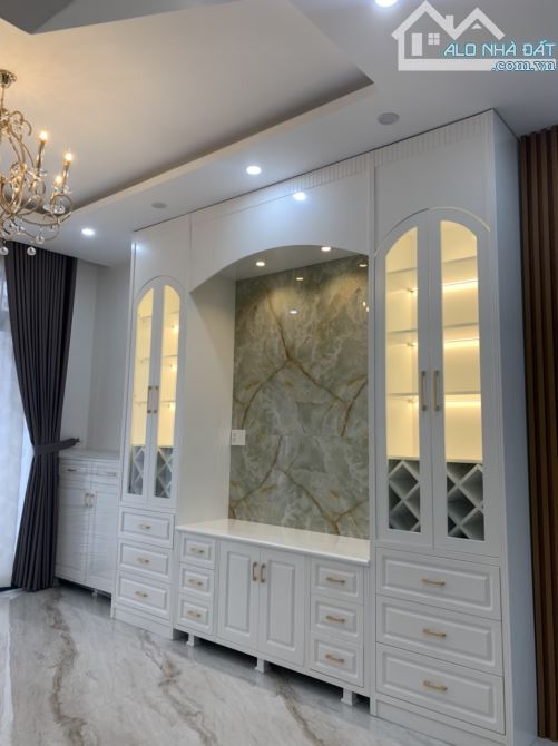 Cho thuê nhà hẻm kinh doanh 32/46 Trương Hoàng Thanh (4x12m) 4 lầu mới - Giá 25Tr/Tháng