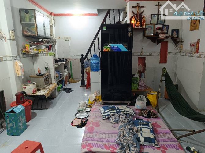 😳NHỈNH 2 TỶ😳 NHÀ Q7, 2TẦNG, SHR HC , gần KCX , 4❌6M. 🤩🤩🏡🏡🏡