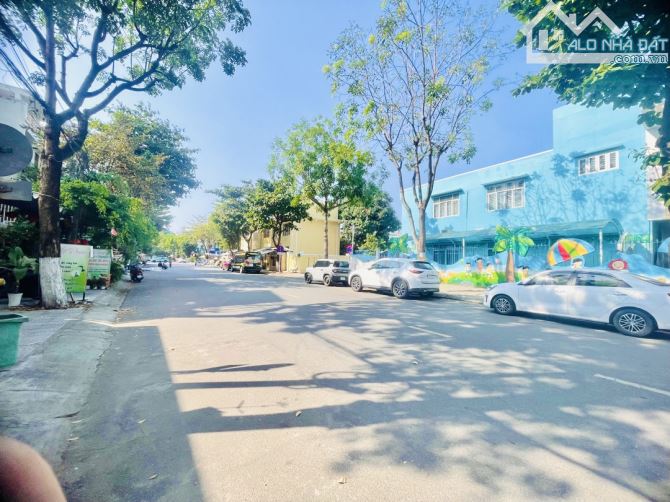 LÔ GÓC BÀ HUYỆN THANH QUAN - THÔNG CHẾ LAN VIÊN - GẦN BIỂN - 90m2 -NHỈNH 11TỶ .