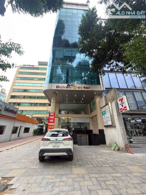 Hàng hiếm - MT Võ Văn Tần, P5, Quận 3 - DT 9 x 20m - 5 tầng TM - HĐT 200 tr/th - giá bán 9