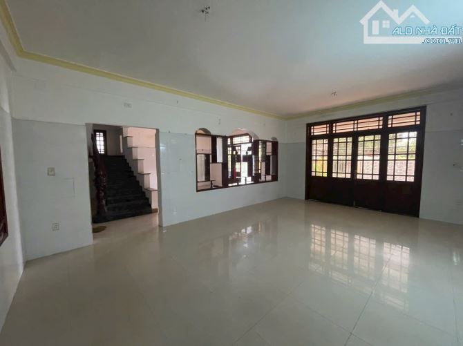 🏠 CHO THUÊ BIỆT THỰ 3 TẦNG RỘNG 300m2– KIỆT Ô TÔ PHẠM THỊ LIÊN, TP HUẾ
