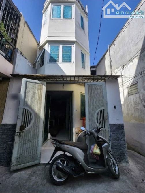 NHÀ 3 TẦNG BTCT - LÔ GÓC 2 MẶT THOÁNG NGAY TÂN HOÀ ĐÔNG Q.6 - HẺM TRƯỚC NHÀ 4M - 23M2