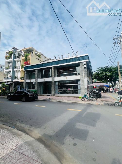 Siêu phẩm - Toà nhà MT Mạc Đĩnh Chi, Quận 1 - DT 10 x 24m - Hầm 10 tầng - HĐT 500tr/th - G